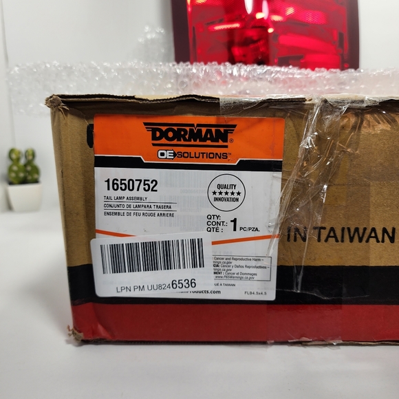 Dorman Rear Right Passanger Side Taillight Assembly | Chevrolet 14-07 GMC 13-11 - Picture 5 of 5